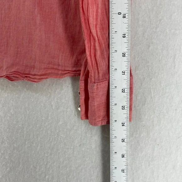 J.Crew Shirt Women's Sz 2 Red Button-Up Collared Chest Pocket Regular Curved Hem - Picture 4 of 11